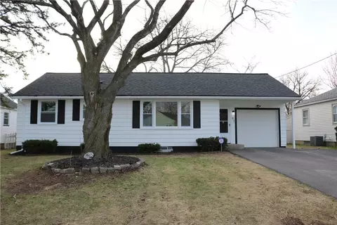 91 Vinal Ave, Irondequoit, NY 14609