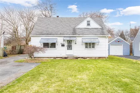 13 Alden Rd, Greece, NY 14626