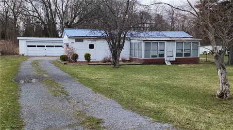 3582 Lenox Road Rd, Geneva, NY 14456