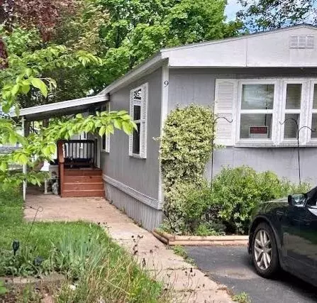 9 Parkview, Avon, NY 14414