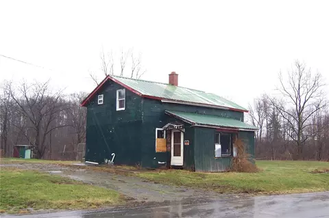 13589 Albion Eagle Harbor Rd, Gaines, NY 14411