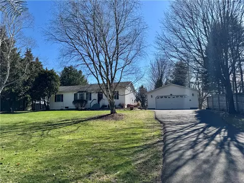 1426 W Genesee Street Rd, Aurelius, NY 13021