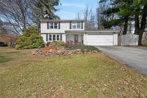 52 Chestnut Ridge Rd, Chili, NY 14624