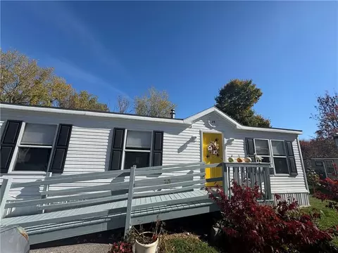5651 Van Lare Lot Apt 28 Rd, Williamson, NY 14589