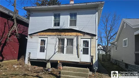 116 S Roberts Rd, Dunkirk, NY 14048