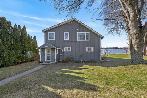 402 South Dr, Greece, NY 14612