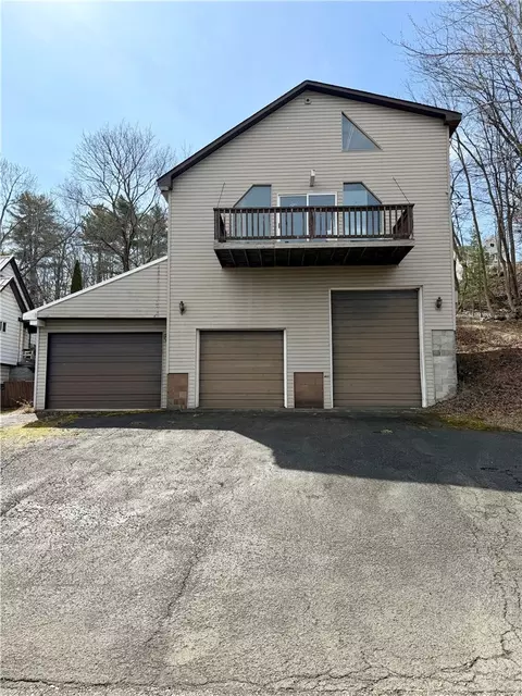 264 E 4th St, Corning City, NY 14830