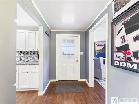 Entry Way - 2714 Oakes Rd, Olean, NY 14760 photo 2 of 5