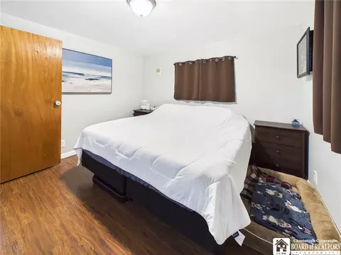 Bedroom - 2714 Oakes Rd, Olean, NY 14760 photo 3 of 4