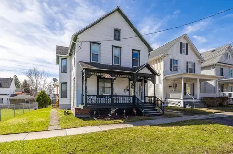 135 North St, Geneva, NY 14456