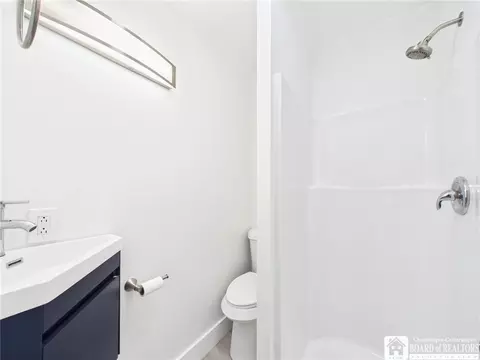 Bath - 330 Laurel Ave, Olean, NY 14760 photo 2 of 3