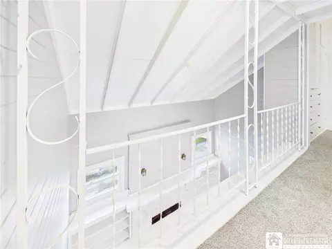 Entry Way - 330 Laurel Ave, Olean, NY 14760 photo 3 of 4