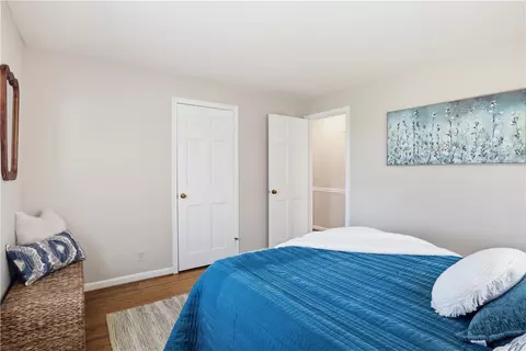 Bedroom - 37 Oakmount Dr, Irondequoit, NY 14617 photo 2 of 5