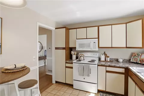 Kitchen - 37 Oakmount Dr, Irondequoit, NY 14617 photo 2 of 2