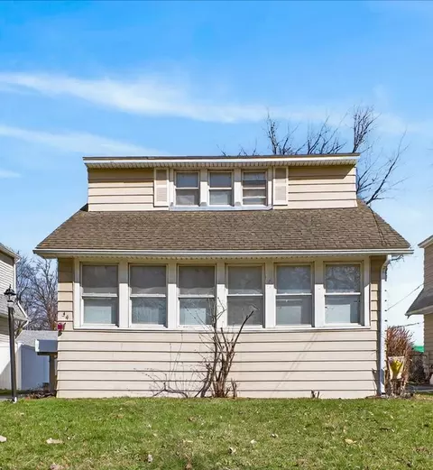 34 Carlisle St, Rochester, NY 14615