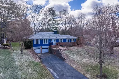 48 Hill Ter, Henrietta, NY 14467