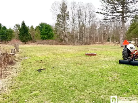 Exterior - 1489 Happy Hollow Rd, Olean, NY 14760 photo 12 of 15