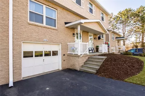 6438 Sterling Cir, Victor, NY 14564