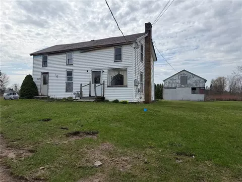 5371 S Lake Rd, Sweden, NY 14420