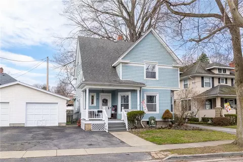 56 Stanley St, Mount Morris, NY 14510