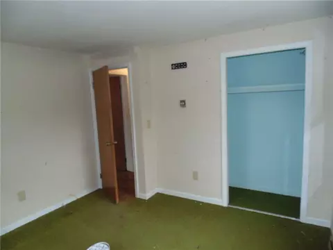 Bedroom - 4171 Turner Rd, Canandaigua, NY 14424 photo 4 of 4