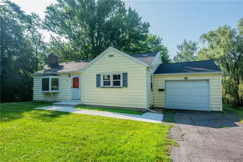 3445 Chili Ave, Chili, NY 14624