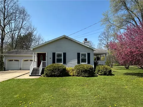 57 Birch St, Bradford, PA 16701