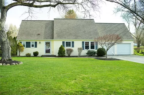 2 Preston Cir, Pittsford, NY 14534