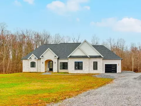 105 Yoruk Forest Ln #5, Rush, NY 14543