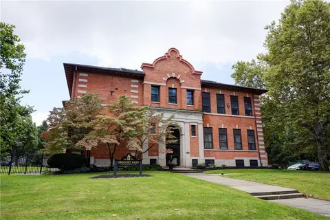 109 Gregory Park, Rochester, NY 14620