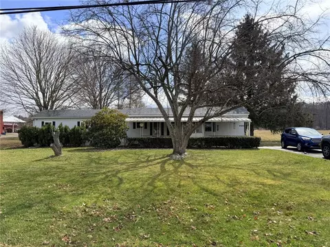 6946 E Washington Street Ext, Bath, NY 14810