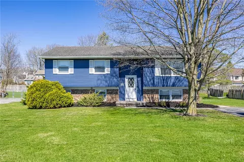 6040 County Road 41, Farmington, NY 14425