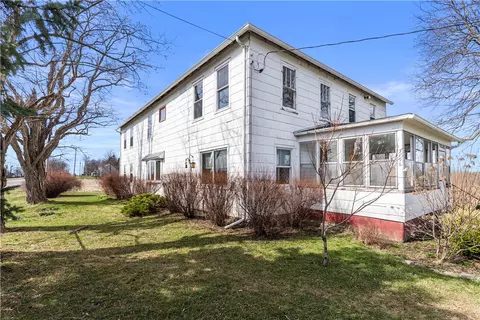 3196 Route 488, Phelps, NY 14532