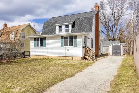 146 Maiden Ln, Greece, NY 14616