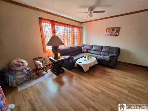 Living - 12 Edson St, Eldred, PA 16731 photo 1 of 6