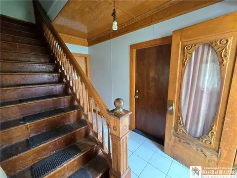 Entry Way - 12 Edson St, Eldred, PA 16731 photo 3 of 3