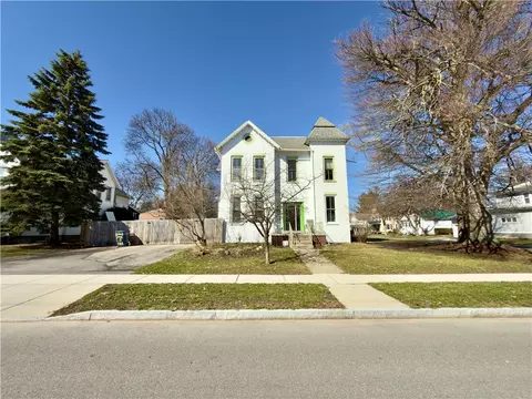 122 Lafayette Ave, Geneva, NY 14456