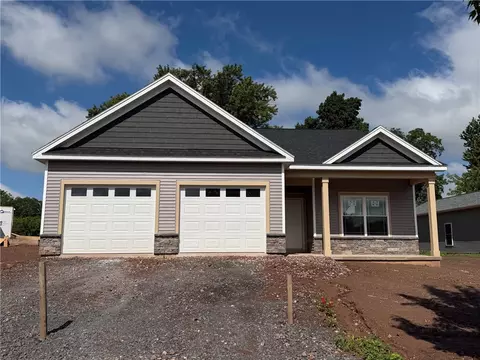 7 Anitas Ln, Sweden, NY 14420