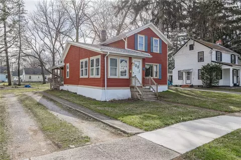 73 Pollard Ave, Rochester, NY 14612