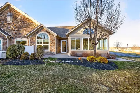 5163 Cheshire Glen Rd, Canandaigua, NY 14424