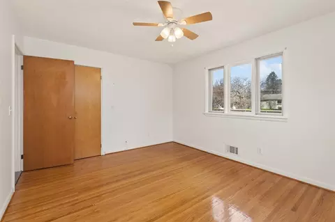Bedroom - 168 Willowen Dr, Irondequoit, NY 14609 photo 3 of 7