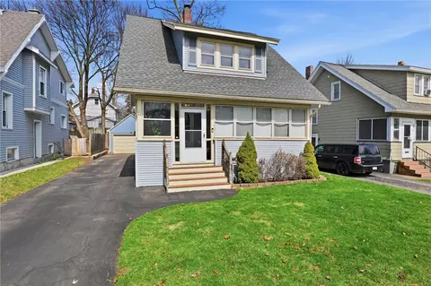 34 Woodrow Ave, Irondequoit, NY 14609