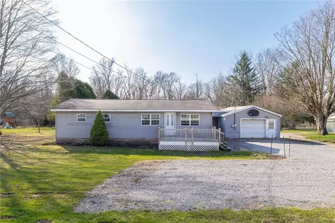 11220 S Lake Rd, Pavilion, NY 14525