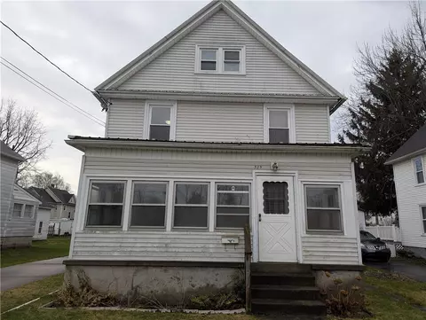 329 North Ave, Shelby, NY 14103