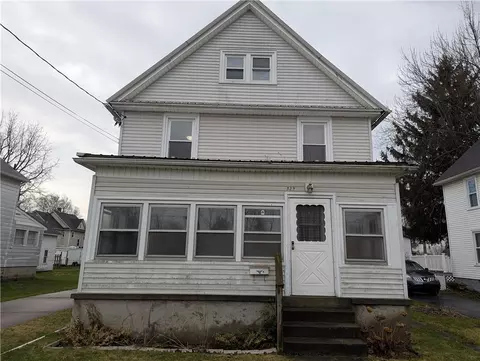 329 North Ave, Shelby, NY 14103