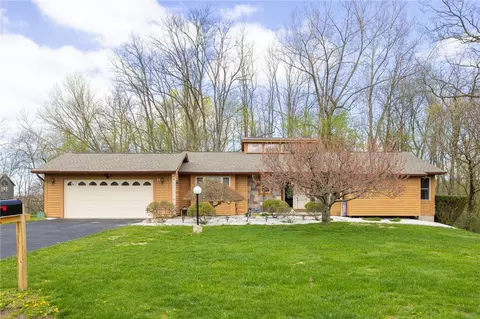 34 Freshfield Rise, Perinton, NY 14450