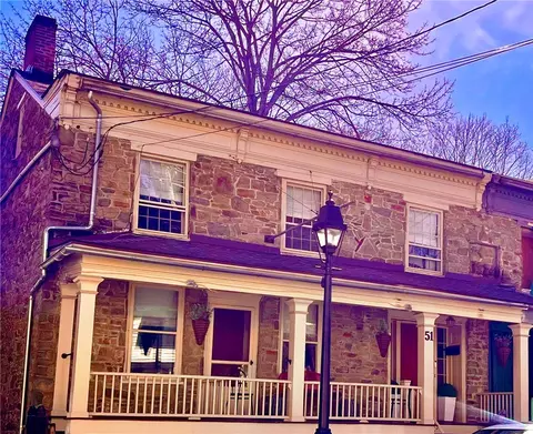 51 Pioneer St, Otsego, NY 13326