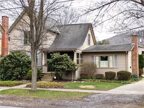 312 Broad St, Port Allegany, PA 16743