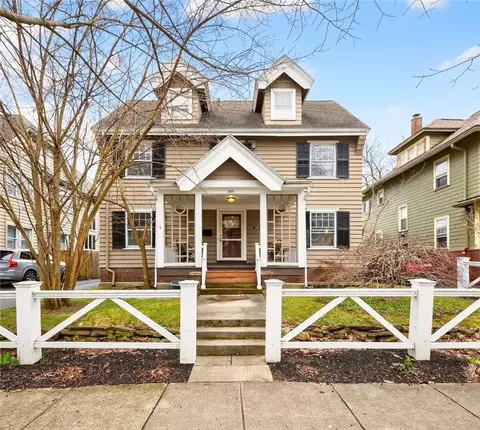 1005 Harvard St, Rochester, NY 14610