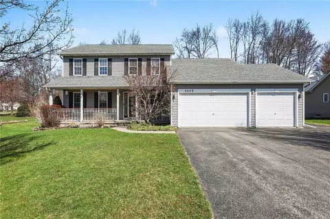 2039 Brookway Cres, Ontario, NY 14519